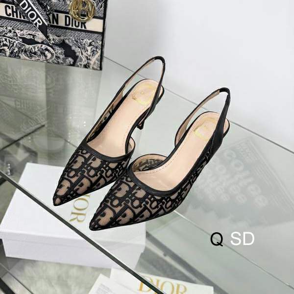 Picture of Dior Shoes _SKUDiorsz35-40SD04073809